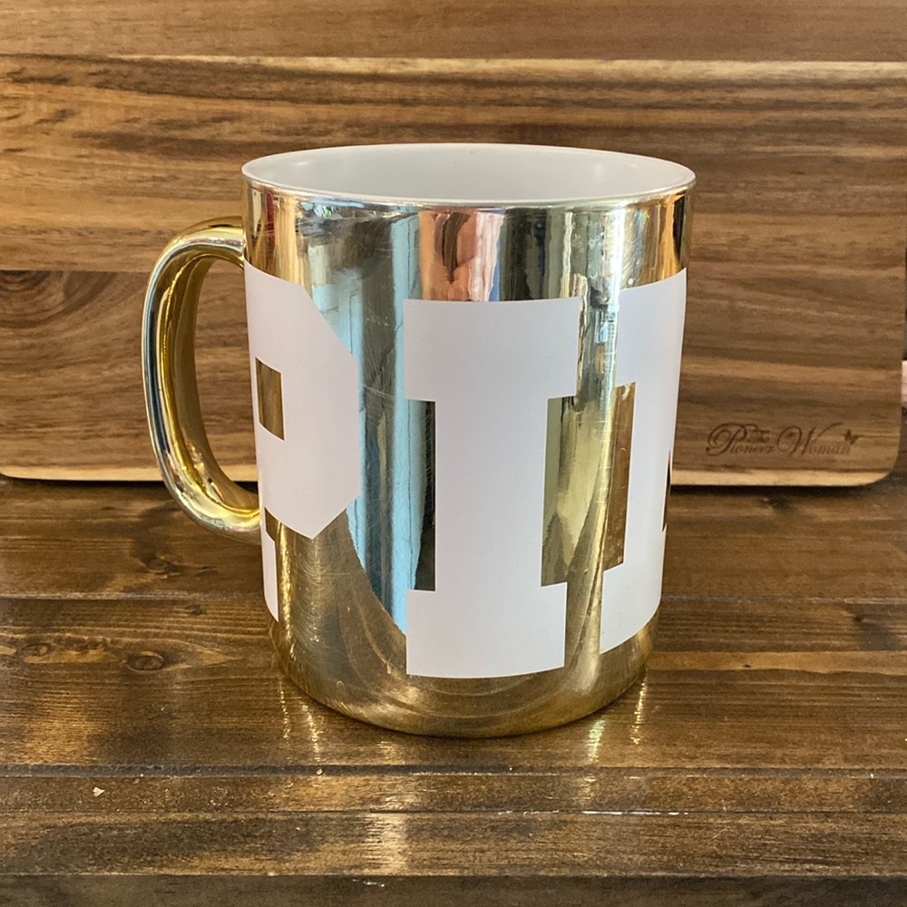 Victorias Secret Pink Xl  coffee mug in Gold